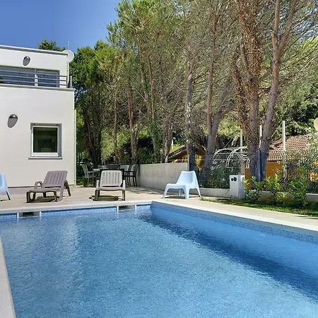 ヴィラ Chiara プレマントゥーラ